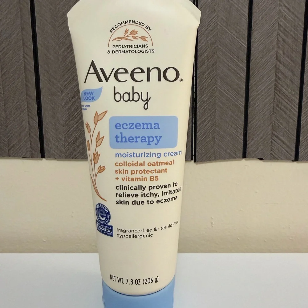 Aveeno Baby Skincare Set - Picture 5 of 5